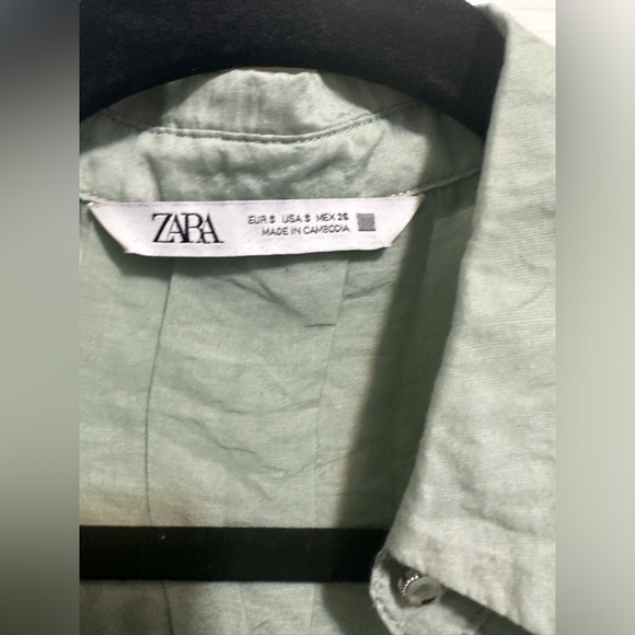 Zara Green Chiffon Button down - Picture 4 of 5